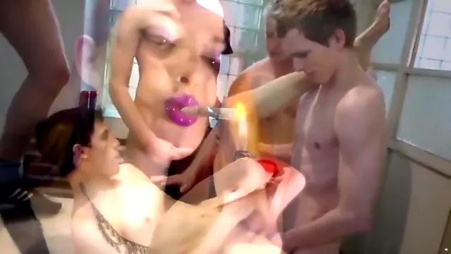 Smoker watches her boyfriends fulfills his fuck fantasy