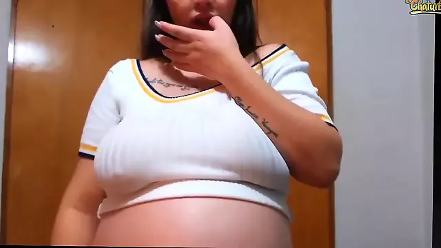 Embarazadas Latinas, Hermanastra