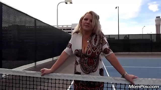Blonde Mom Kinsley On The Tennis Cort