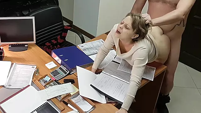 Amador Escritorio, Esposa Amadora, Secretaria Boquete, Boquete Embaixo Da Mesa, Boquete Esposa