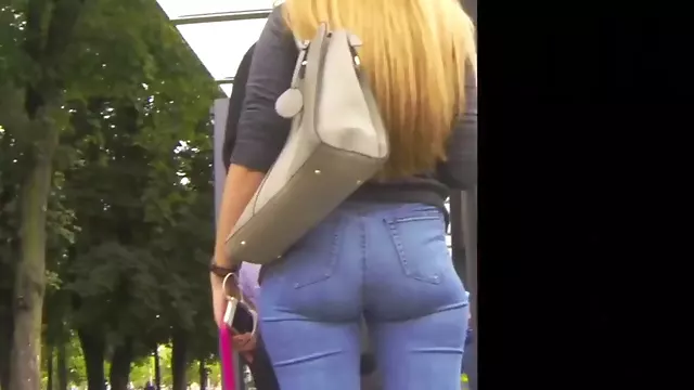 Candid pawg, tight ass in jeans