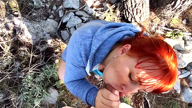 Hard Fucking Redhead Horny Curvy Mommy In The Park