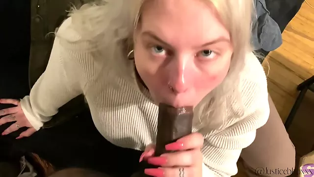 Blonde Giving Sloppy Head Swallows