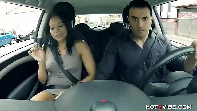Horny Latin GF squirts in his car