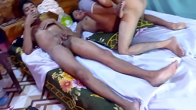 Two Girls Fucked By Her 2 Friend Bengali Foursome Group Sex