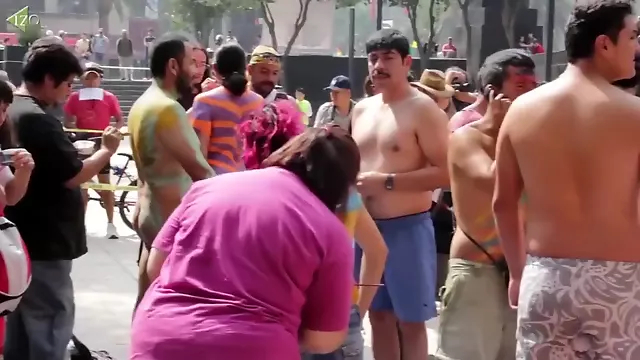 Nude people prepare for WNBR - Mexico City