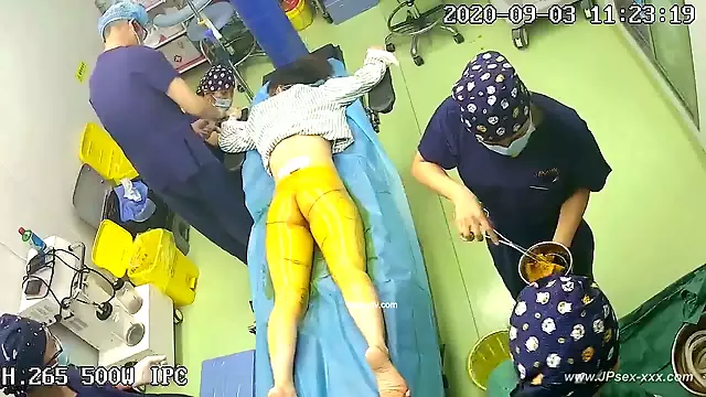 Peeping Hospital patient.***