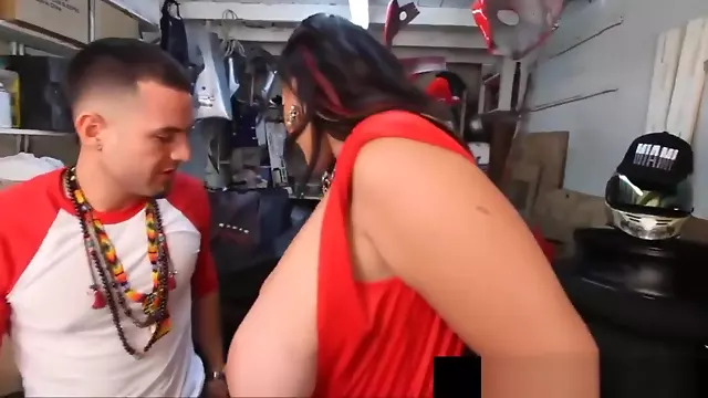 Cuban BBW Angelina Castro Blows & Bangs A Mechanic's Cock!