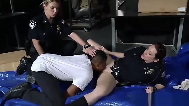 Sexy blonde cop Cheater caught doing misdemeanor break in