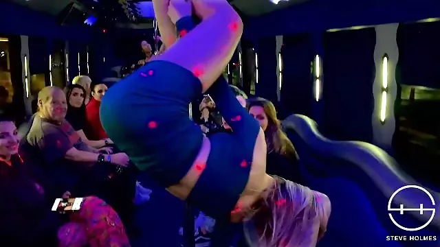 Danse, Pole Danse, Danceuse Public, Strip Danse, Danse Avec Les Stars, En Public Bus Girl, Porno In Bus Public