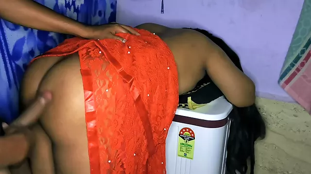 Milf Amatir, Sepong Sampai Ujung, Ibu Tiri Cantik, India, Baju Supreme, Sex Pantat Besar India