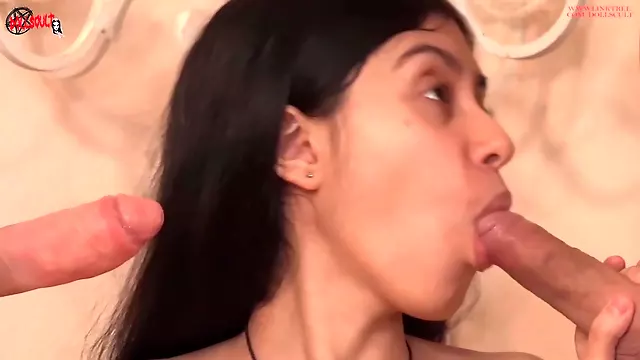 Sissi Sucks A Fan To Try A Double Blowjob