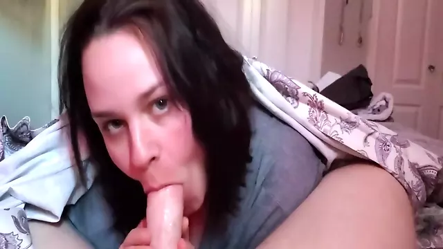 Shhhhh! Don't Wake Up Mom and Dad! (Sister Sneaks in to Suck My Cock)